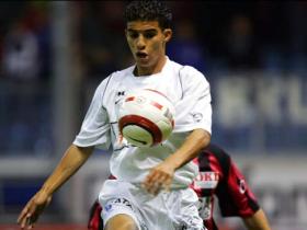 video  mbark boussoufa